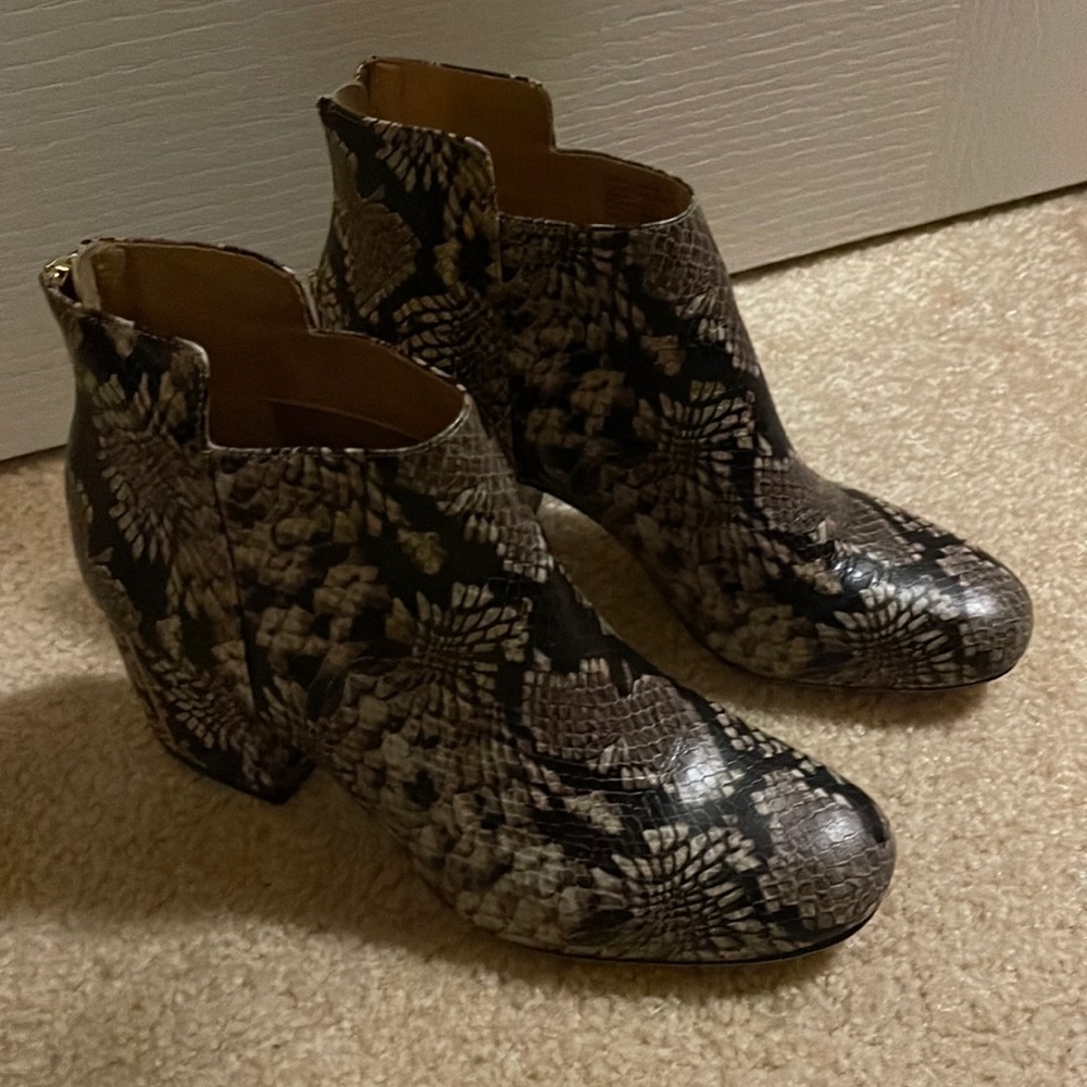 Calvin Klein Chunky Bootie US 8.5
